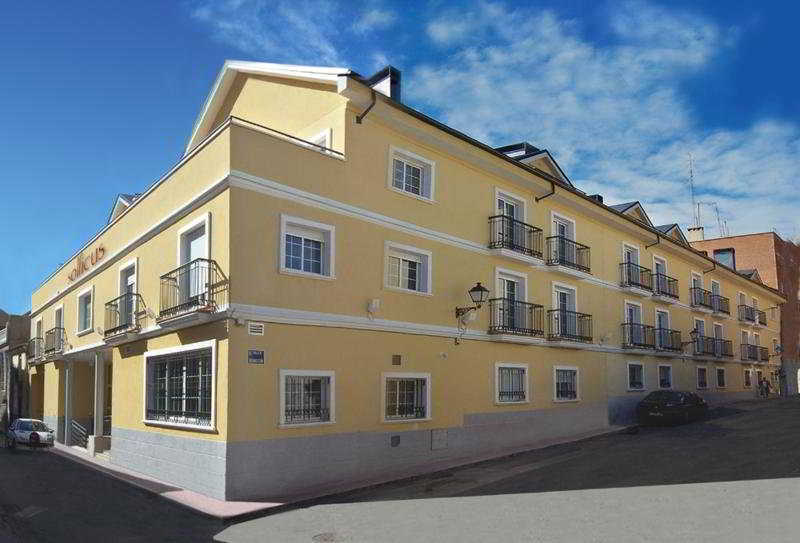 Apartahotel Alcala Centro Alcala de Henares Exterior photo